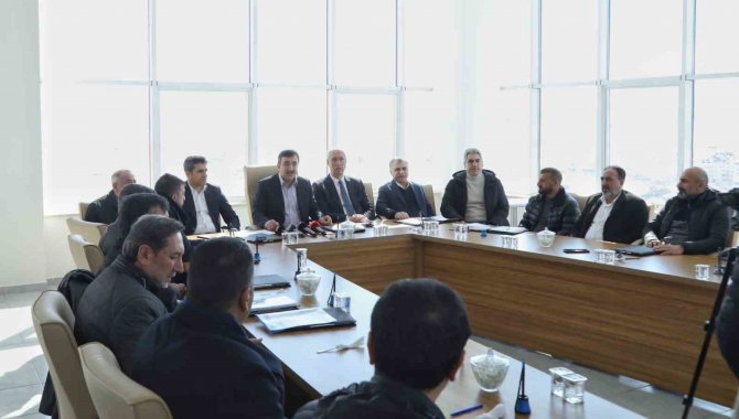 Tbmm Plan Ve Bütçe Komisyonu Başkanı Yılmaz: “Deprem Bölgesinden Bingöl’e 40 Aile Getirildi”