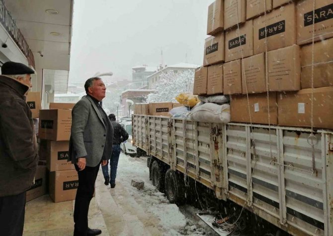 Honaz Belediyesi Deprem Bölgesine 3 Yardım Tırı Gönderdi