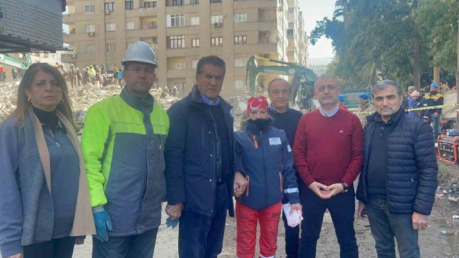 Tdp Genel Başkanı Sarıgül Deprem Bölgesini Ziyaret Etti