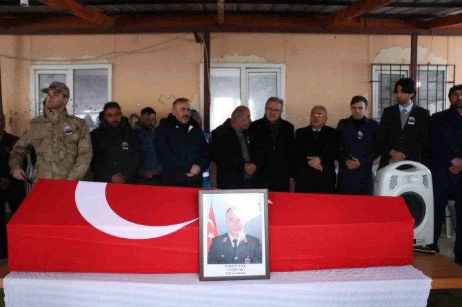 Depremde Hayatını Kaybeden Uzman Çavuş, Ordu’da Topağa Verildi