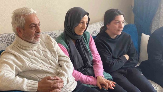 Malatya’dan Gelen Depremzede Aile Trabzon’daki Yakınlarının Yanına Yerleşti