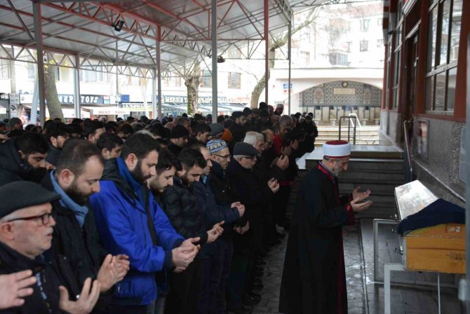 Enkazdan Çıkan Yüksek Lisans Tezi, Hocasını Duygulandırdı