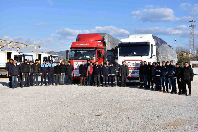Germencik Belediyesi 2 Yardım Tırını Daha Yola Çıkardı