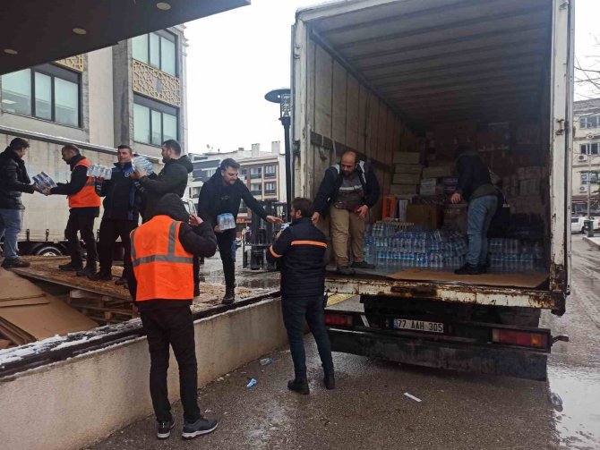 Altınova’dan 7. Tır Yola Çıktı