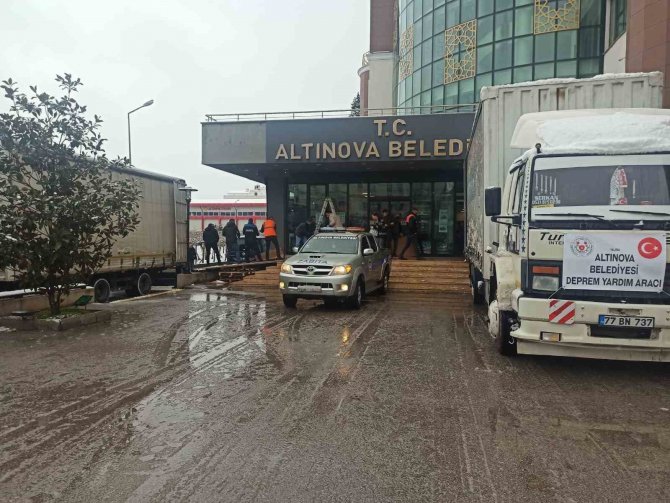 Altınova’dan 7. Tır Yola Çıktı