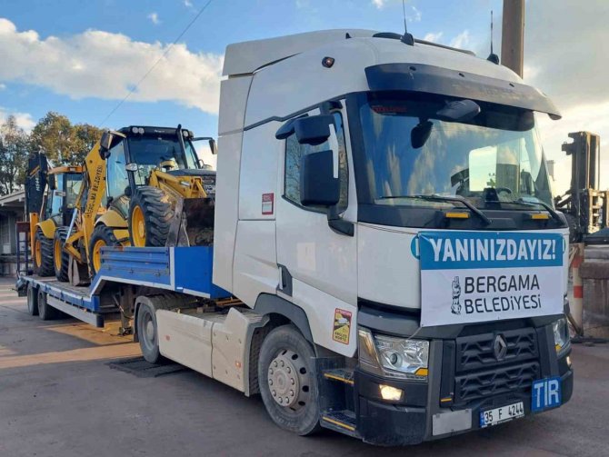 İ̇zmirli Belediyeler Depremzedeler İçin Seferber Oldu