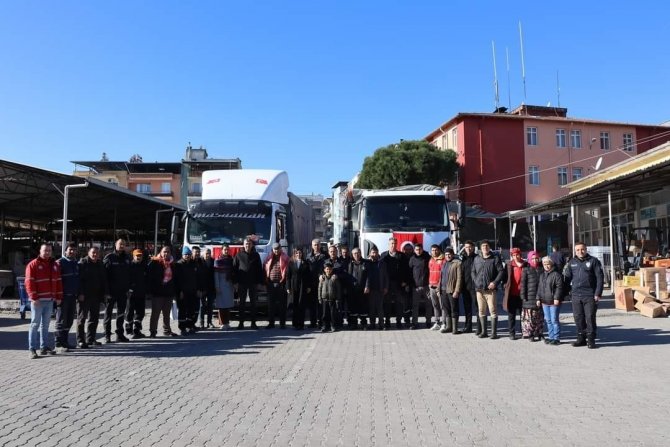 Karpuzlu’da Deprem Bölgeleri İçin Toplanan Yardımlar Yola Çıktı