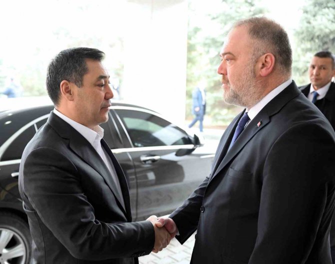 Kırgızistan’dan Türkiye’ye İkinci Arama-kurtarma Ekibi Ve İnsani Yardım