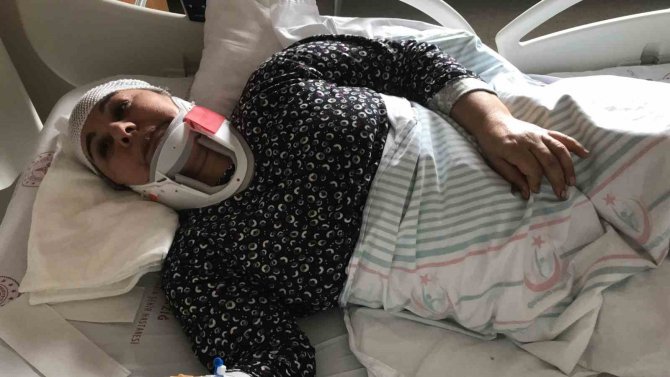 Abdest Alırken Depreme Yakalanan Ve Boyun Kemiği Kırılan Depremzede: “Ben Bu Kadar Hiç Korkmadım, Nefesim Gitti”