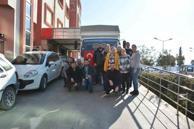 Adü’de Afet Yardım Kampanyası İçin Toplanan Malzemeler Yola Çıktı