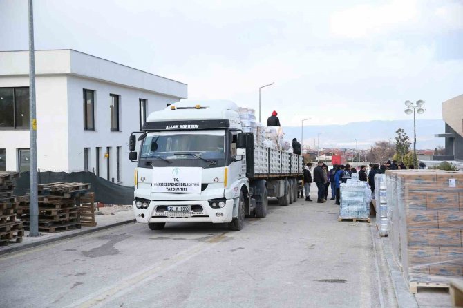 Merkezefendi’nin Mobil Aşevi Deprem Bölgesinde Hizmet Verecek