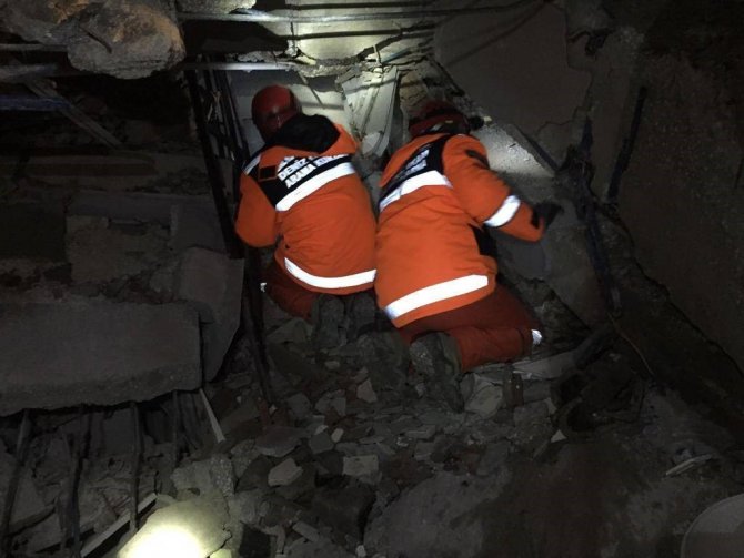 Di̇sak Sismik Cihazlarla Arama-kurtarma Faaliyetlerini Yürütüyor