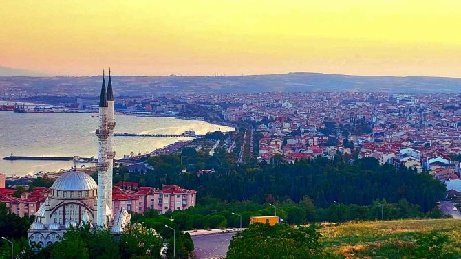 Tekirdağ’da Deprem Olacağı İddiaları Şehri Karıştırınca Valilik Açıklama Yaptı
