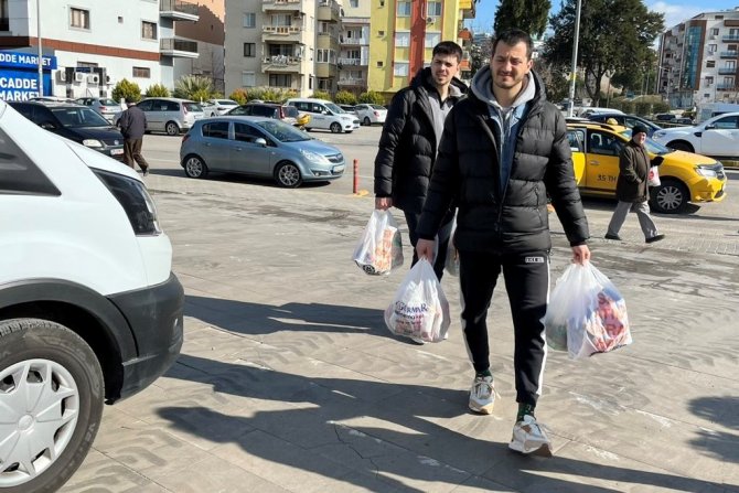 Petkimspor, Aliağa Belediyesi’nin Çalışmalarına Katıldı