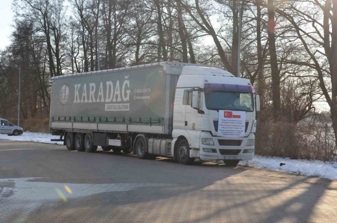 Polonya’dan İlk Yardım Tırı Türkiye’ye Yola Çıktı
