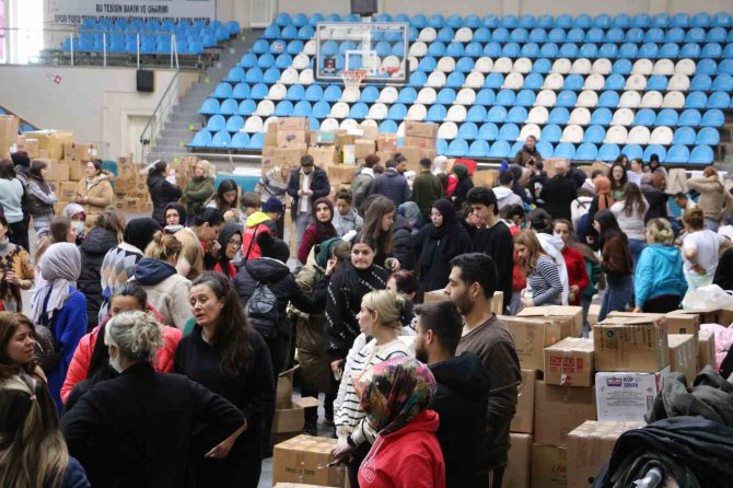 Edirneliler Depremzedeler İçin Tek Yürek Oldu