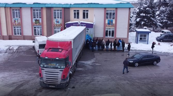 Atatürk Üniversitesinin 3. Yardım Tırı Da Deprem Bölgesine Ulaştı