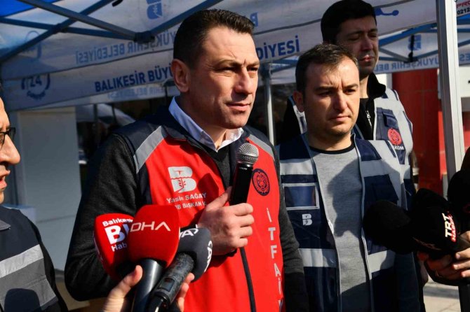 Balıkesir, Deprem Bölgesinde Ayak Basmadık Yer Bırakmadı