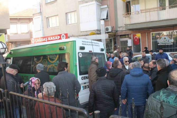 Hatay’da Enkaz Altında Vefat Eden Turgutlulu Esnaf Toprağa Verildi