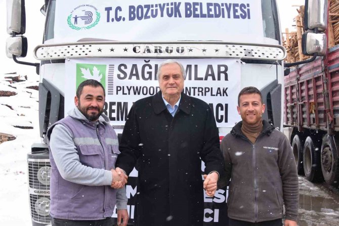 Deprem Bölgesine Yakacak Yardımı