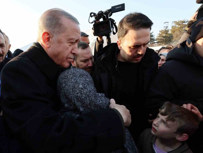 Cumhurbaşkanı Erdoğan: "Hayatını Kaybeden Vatandaşlarımızın Sayısı 19 Bin 388"