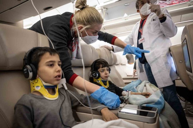 Cumhurbaşkanlığı Uçakları Depremzedeler İçin Seferber