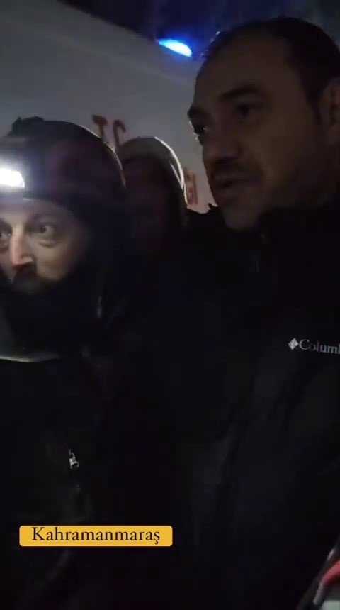 Sakaryalı Ekip Vali Kaldırım’a Sarılarak Ağladı