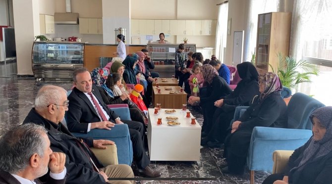 Depremzedeler Ardahan’da Üniversite Sosyal Tesislerine Yerleştirildi
