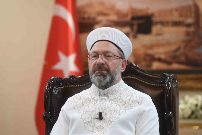 Diyanet İ̇şleri Başkanı Erbaş, Qatar Tv’de Depremzedeler İçin Yapılan Yardım Programına Katıldı
