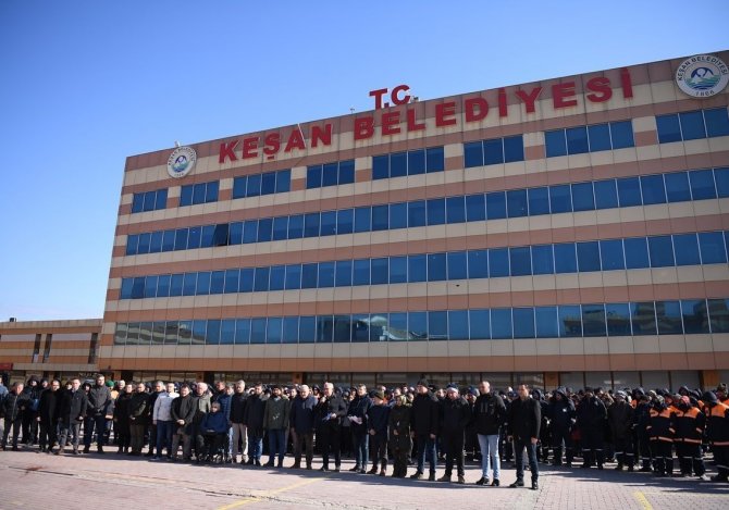 Deprem Yardımlarını Çalan 4 Belediye Personeli Adliyeye Sevk Edildi