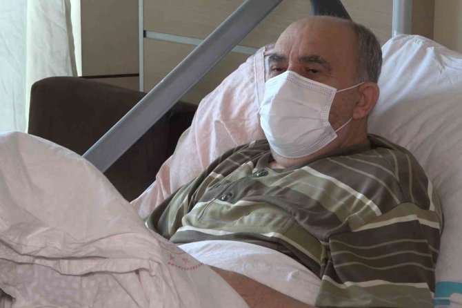 Ziyaret İçin Gittiği Oğlunun Evinde Depreme Yakalanan Vatandaş: "Ailecek Birbirimize Sarıldık"