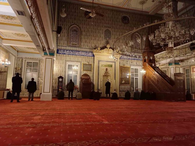 Her Cuma Sabahı Namazından Sonra Cemaate Çorba İkram Ediliyor