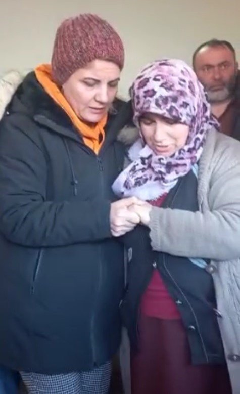 Depremzedeler İçin 20 Bin Öğün Sıcak Yemek Çıkaracaklar