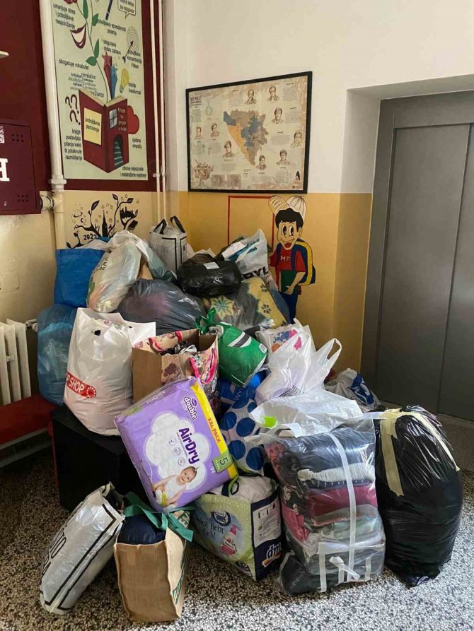 Saraybosnalı Çocuklar Depremin Acısını Resmetti