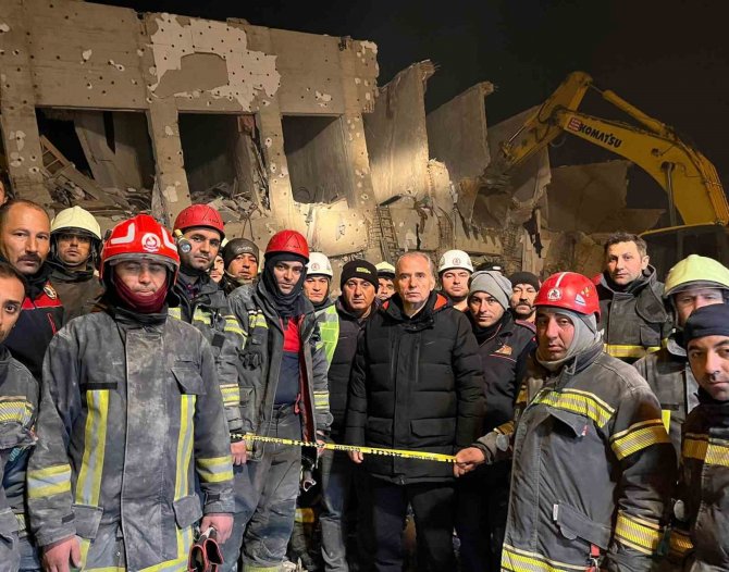 Denizli Büyükşehir, Ekibi Ve Tüm Ekipmanıyla Hatay’da