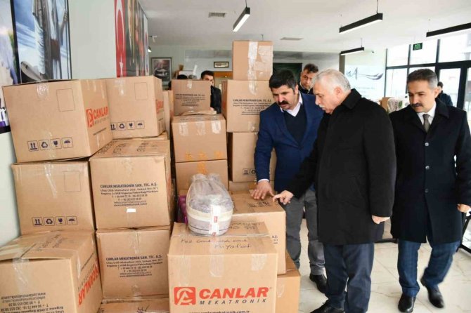 Çorlu Ve Ergene’den Depremzedelere Yardımlar Sürüyor