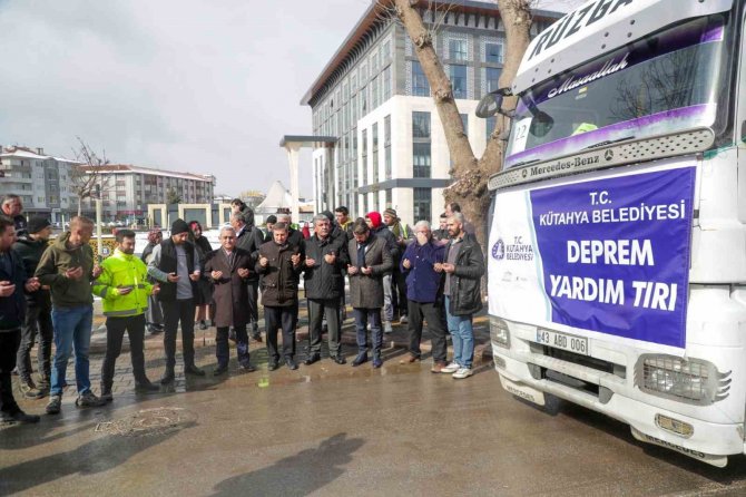 Kütahya’dan Deprem Bölgesine Ekip Ve Ekipman Desteği