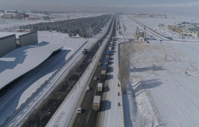 Mhp’nin Yardım Konvoyu Yola Çıktı