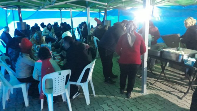 Tepebaşı’nın İhtiyaç Malzemeleri Köylere Ulaşıyor