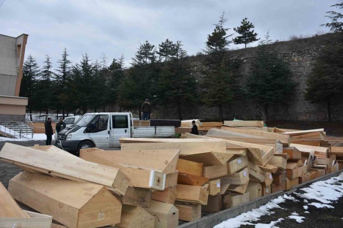 Kastamonu’dan Deprem Bölgesine 2 Bin Tabut