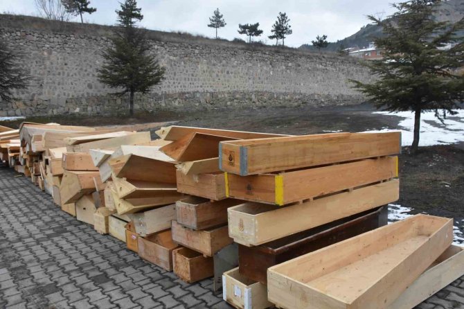 Kastamonu’dan Deprem Bölgesine 2 Bin Tabut