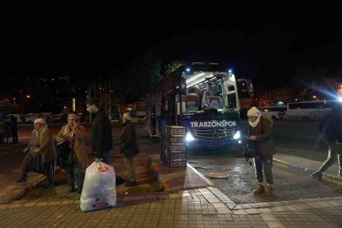 Depremzedeler Trabzon’a Getirildi