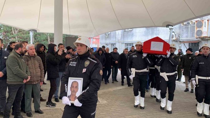 Depremde Ölen Başkomiser Ve Eşi Çorlu’da Ebediyete Uğurlandı