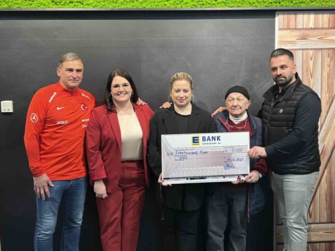 Kuntz Kasiyerlik Yaptı, Depremzedeler İçin 10 Bin Euro Toplandı