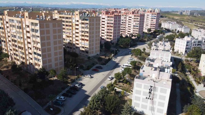 Adana’da Toki̇ Konutları Yüzyılın En Büyük Depremini Hasarsız Atlattı