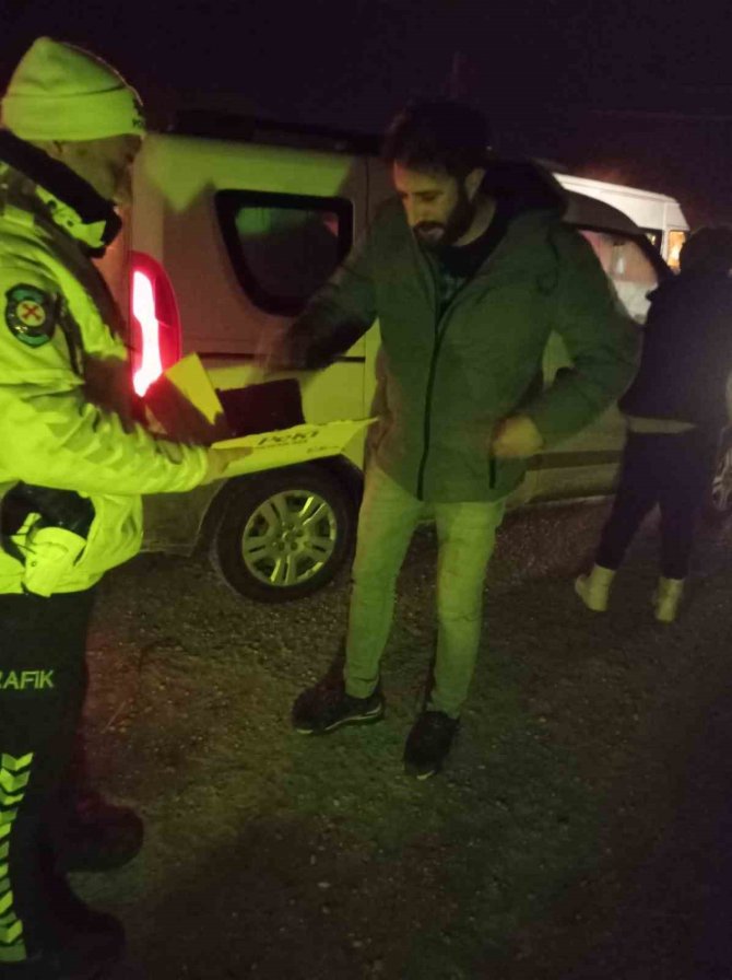 Polis Ekiplerinden Görenlerin İçini Isıtan Davranış