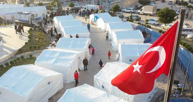 Depremin 6’ncı Gününde Hatay’da Yaralar Sarılmaya Devam Ediyor