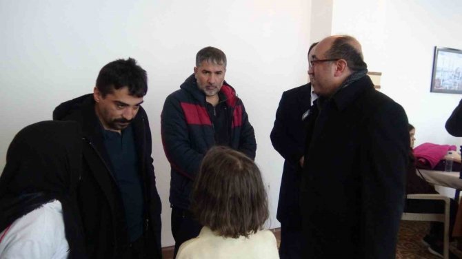 Afyonkarahisar Depremzedelere Kucak Açtı