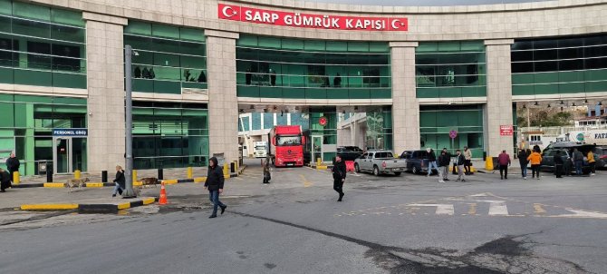 Azerbaycan Ve Gürcistan’dan Deprem Bölgesine 80 Tır Yardım