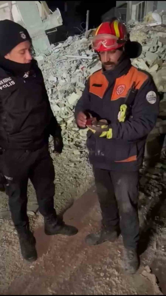 Batmanlı İtfaiye Şoföründen Örnek Davranış
